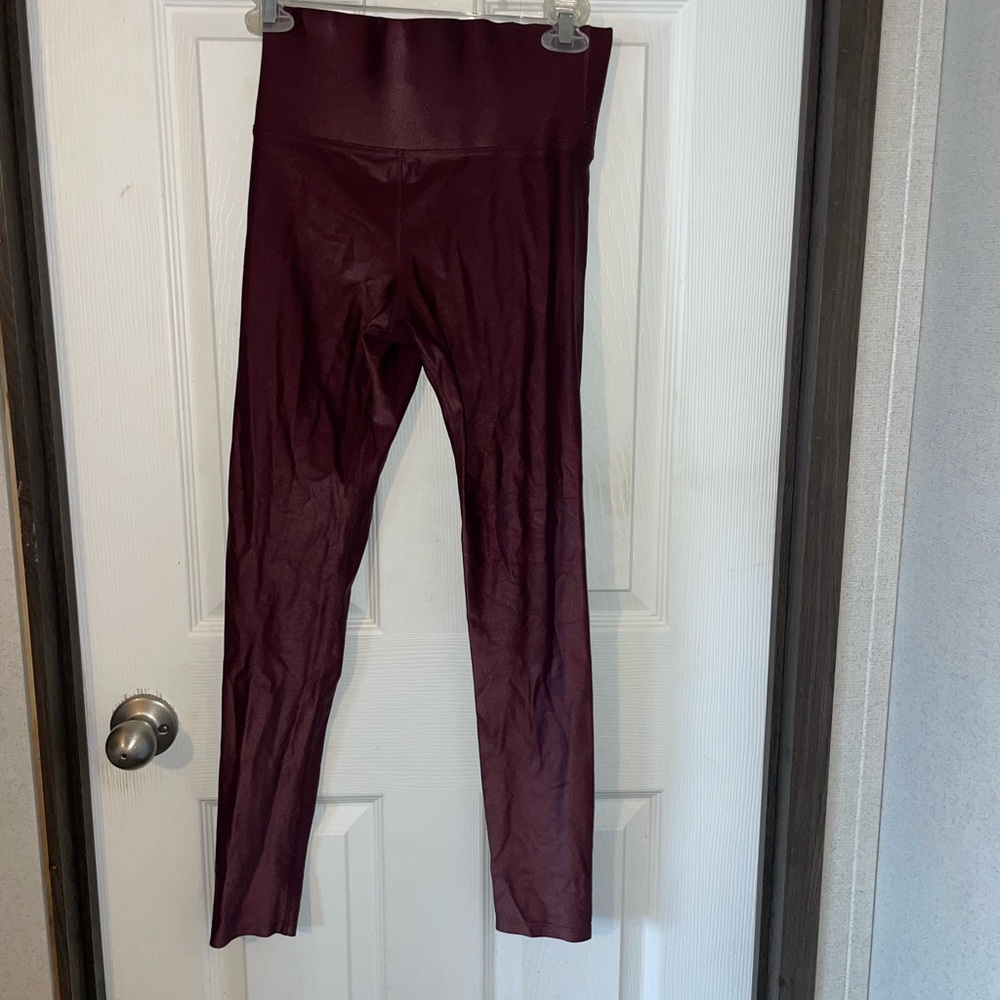Carbon Red Performance Leggings High-Waisted